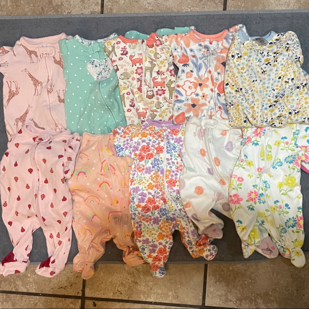 23 pc lot of Carter's Floral and Animal Print Newborn sleeper lot